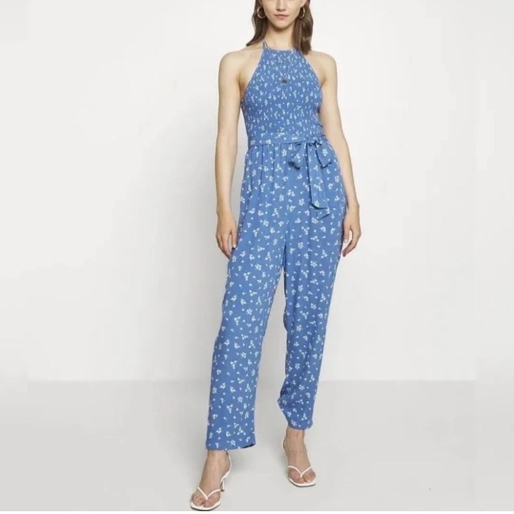 NWT American Eagle Bella Smocked Jumpsuit Sz XL Blue Floral Cottagecore - Picture 7 of 7